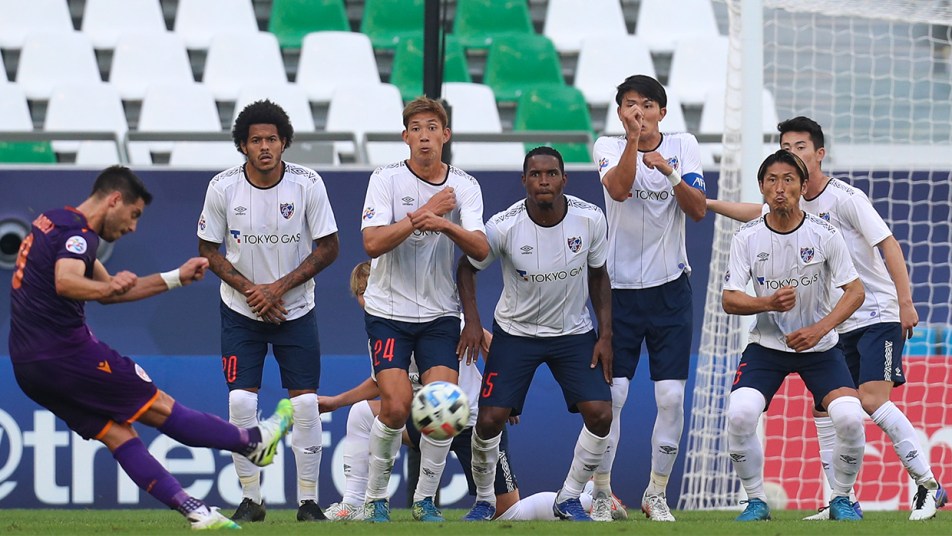 Glory v FC Tokyo - Bruno Fornaroli free-kick