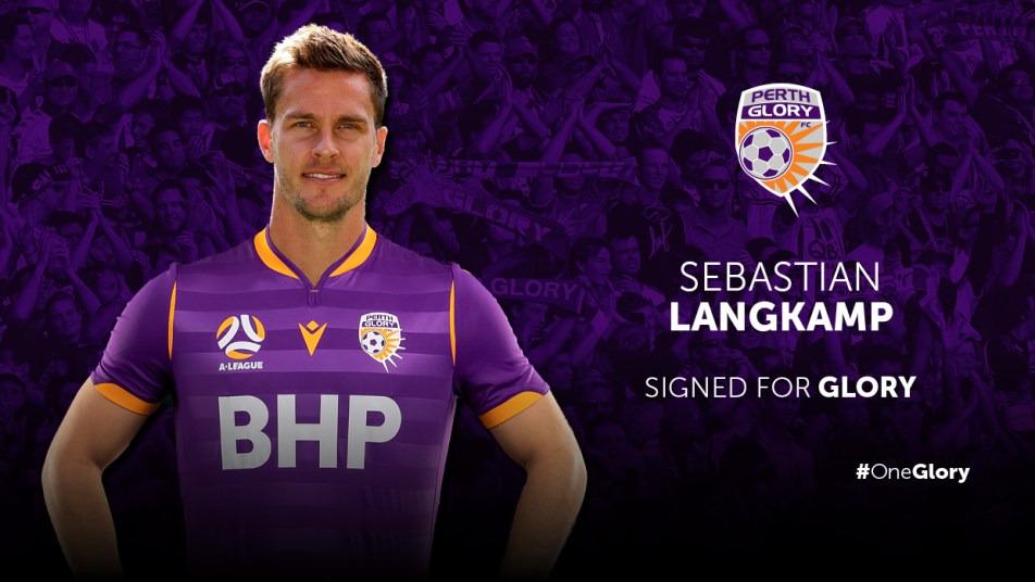 Sebastian Langkamp signing graphic