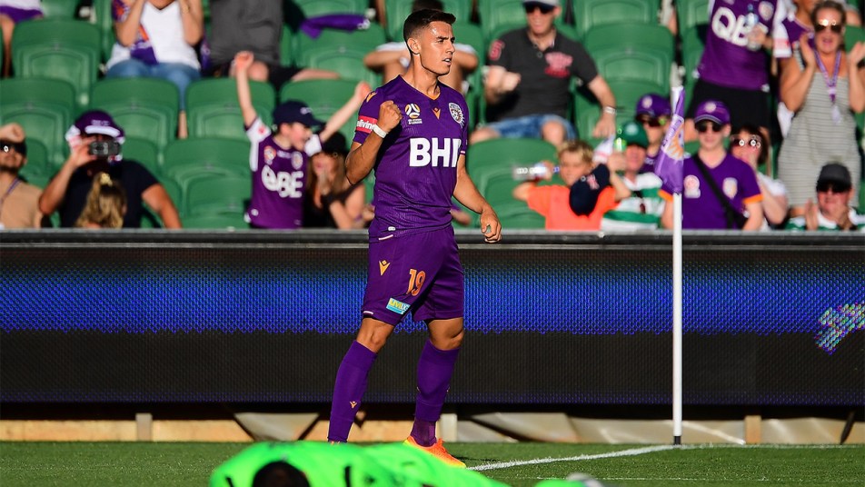 Glory v Adelaide 2020 - Chris Ikonomidis solo celebration