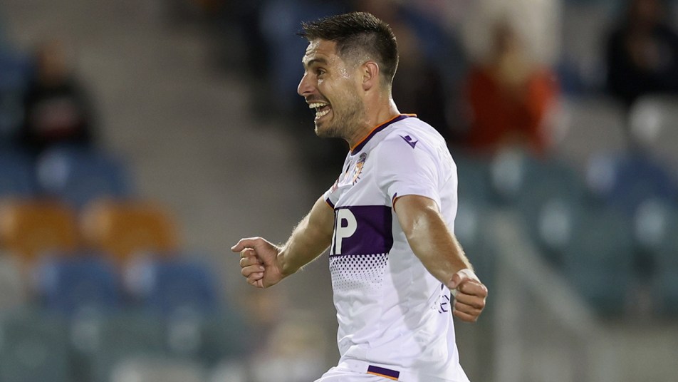 Bruno Fornaroli solo celebration