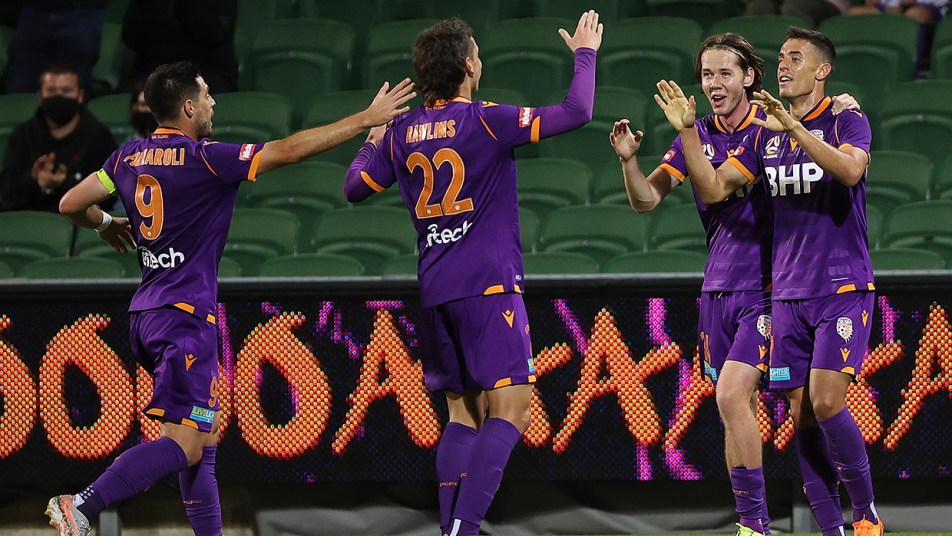 Glory v Western United - players celebrate Chris Ikonomidis goal