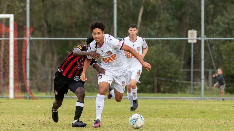 NPL 2021 - Armadale v Glory - Joseph Forde on the ball