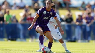 Midfielder Timmins completes overseas loan move